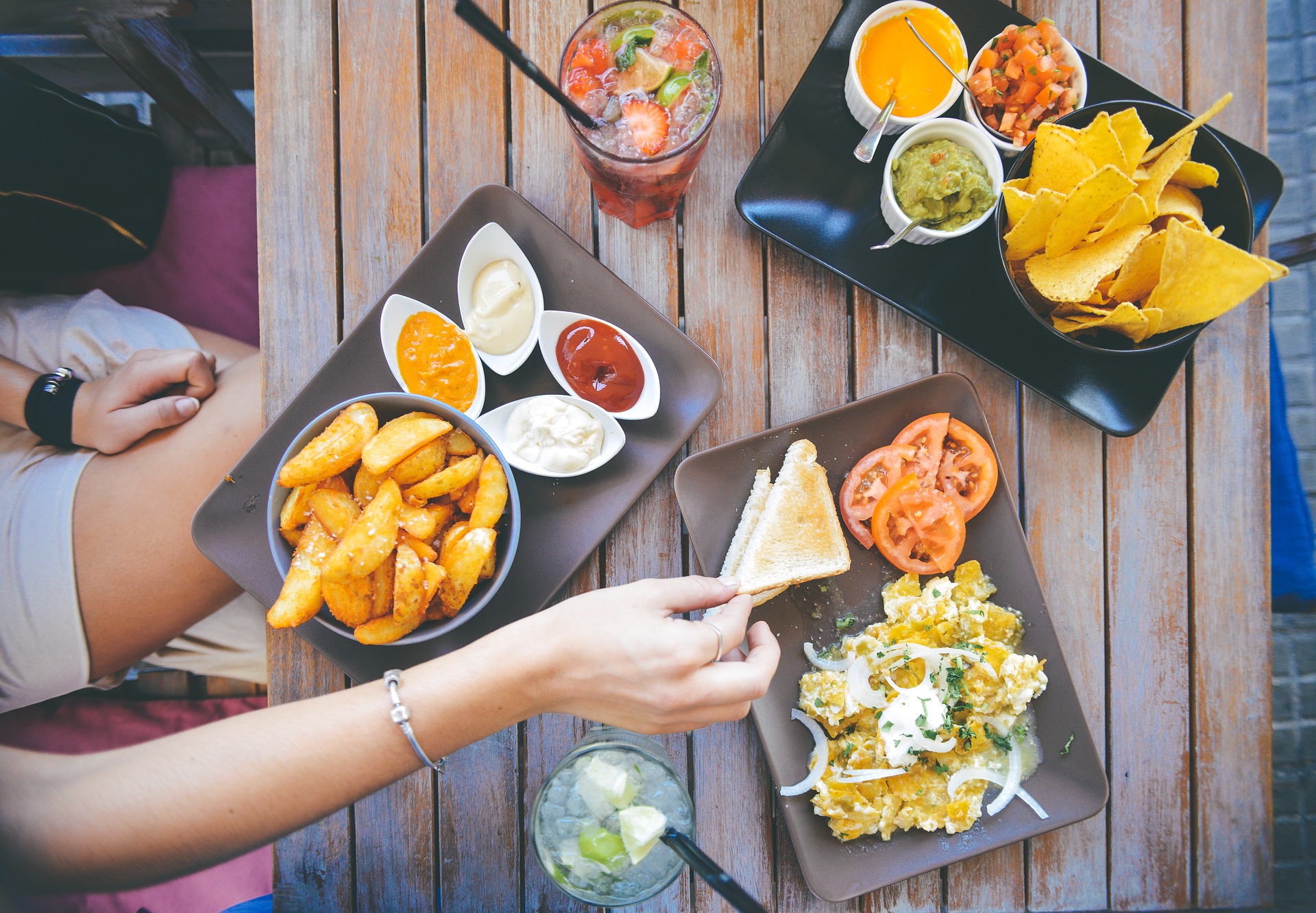Best Ways to Eat Out without Breaking the Budget